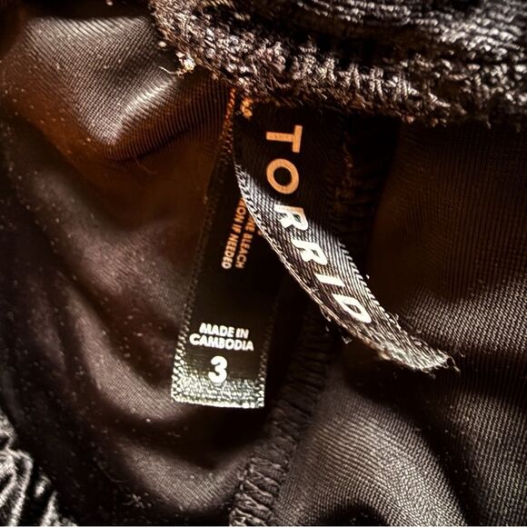 Torrid velvet flare legging pants - Picture 2 of 6